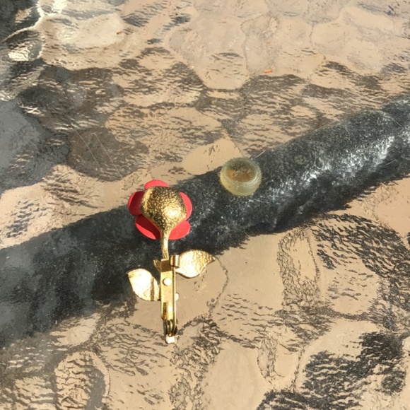 Three Flower Brooches Gold, Silver, Red, Pearl - Picture 3 of 8